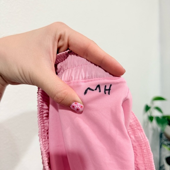 Lululemon Hotty Hot Short II *Long 4" Miami Pink Women’s Size 6 - Picture 7 of 7